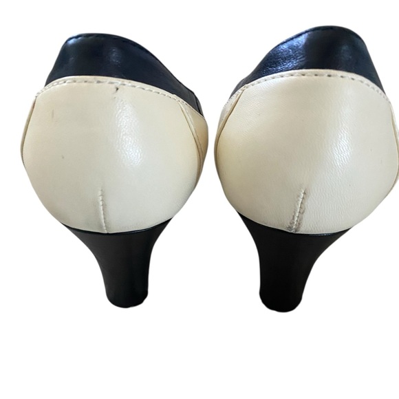 CHANEL Women's Two-Tone Black and Cream Heels - Picture 10 of 11